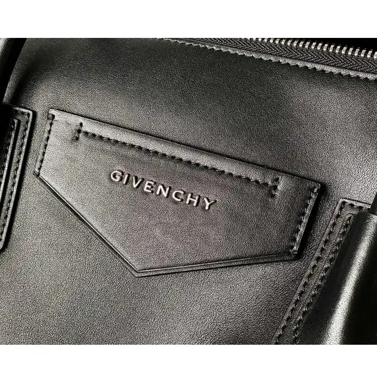 2012SH0182 Givenchy Bags 0603